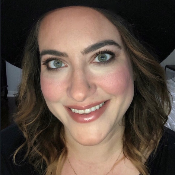 Meet your Posher, Maggie - Picture 1 of 1